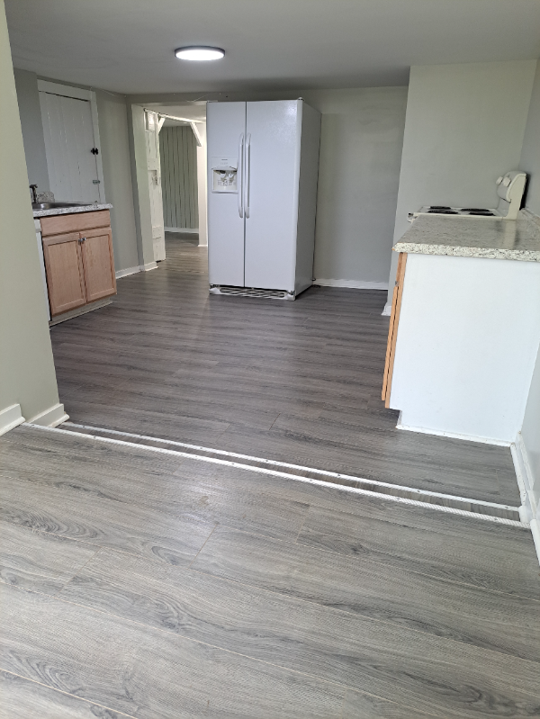 5004 Franklin St - Photo 3 of 6