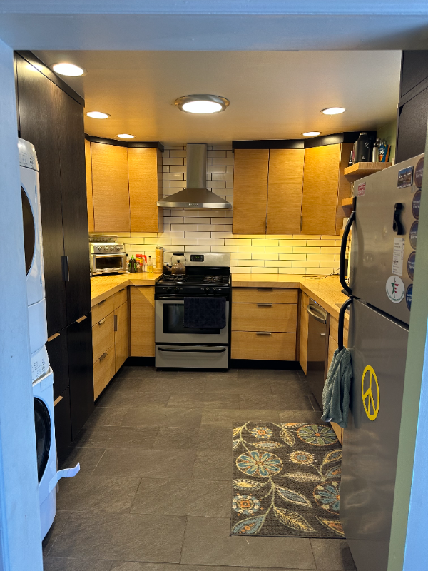 660 S Johnson St - Photo 6 of 12