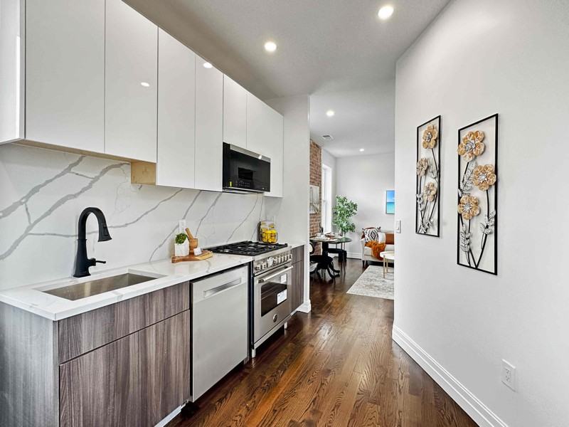 2 Webster Ave #4 - Photo 3 of 12