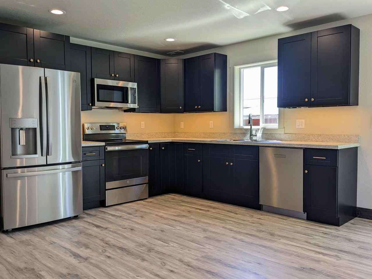1016 8th Ave W #1 - Photo 5 of 19