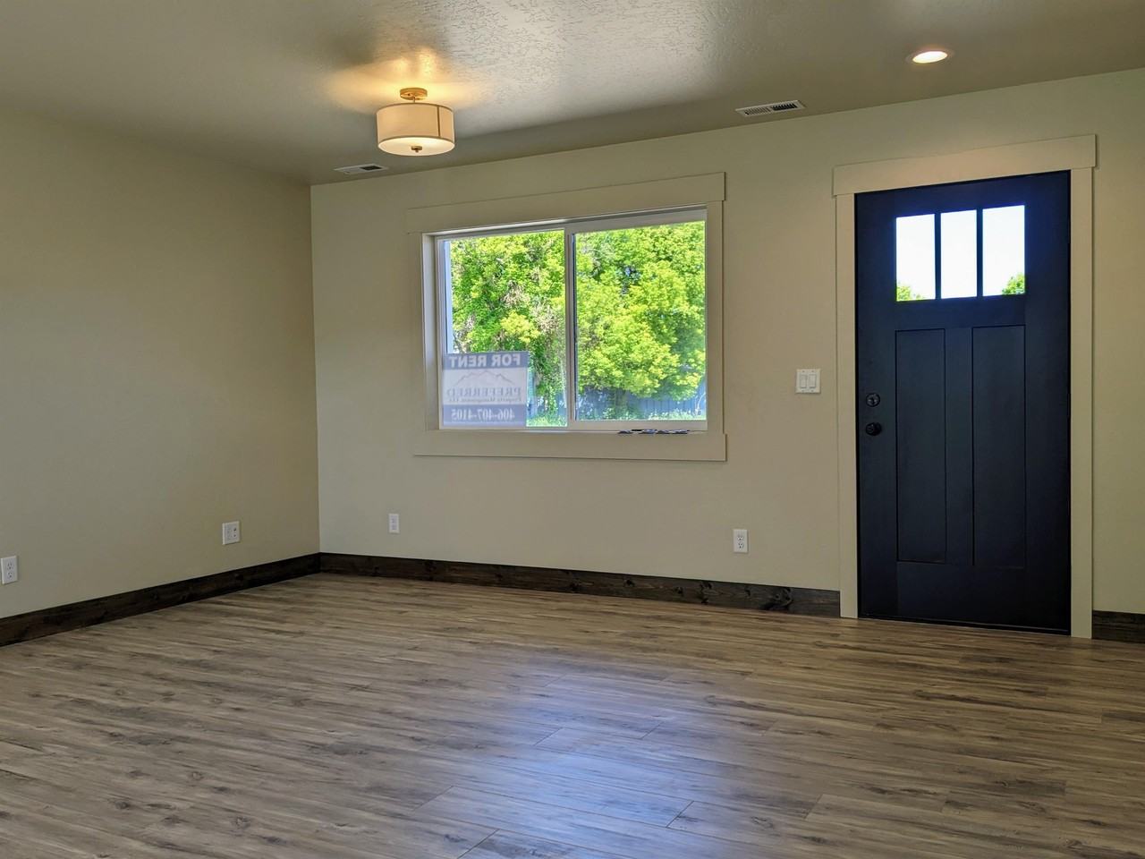 1016 8th Ave W #1 - Photo 7 of 19