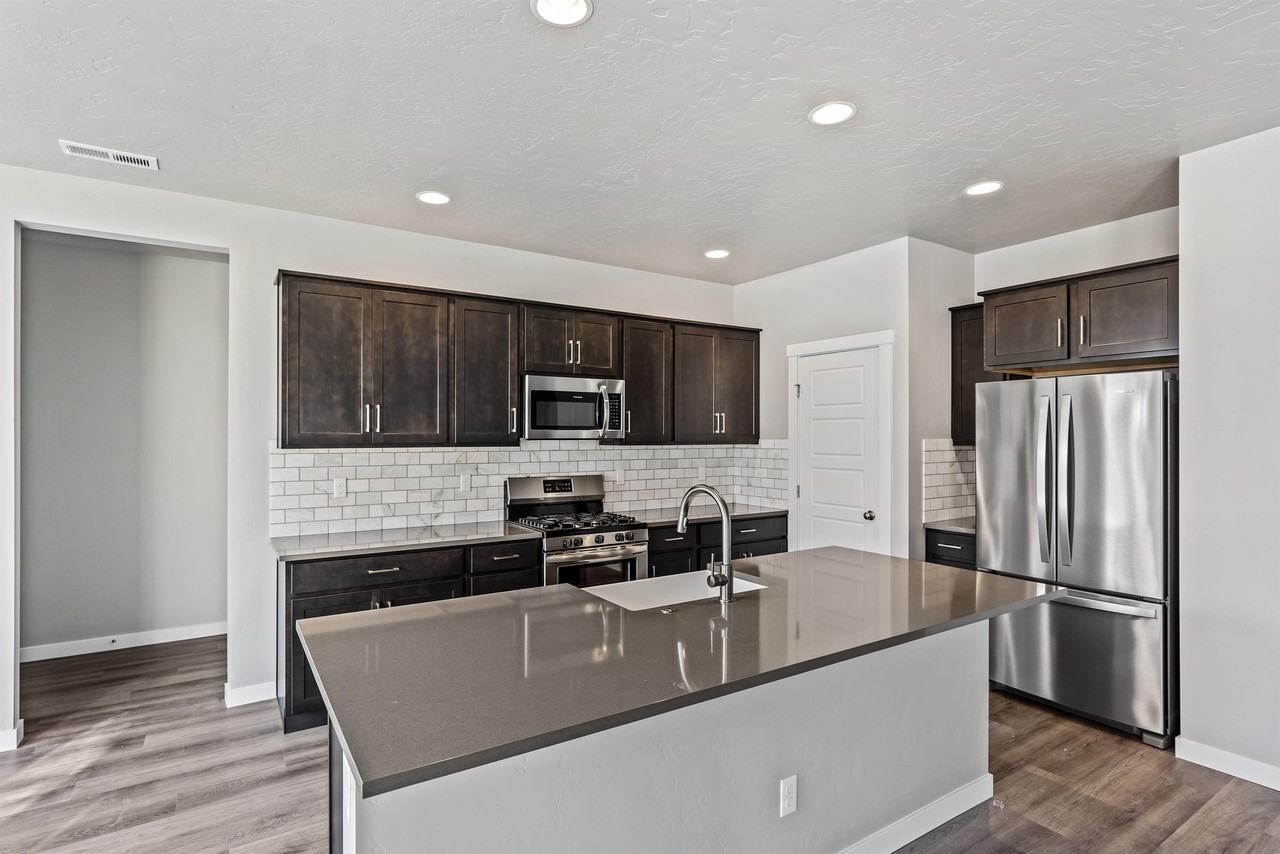 2611 E Bonita Hills St #1 - Photo 2 of 11