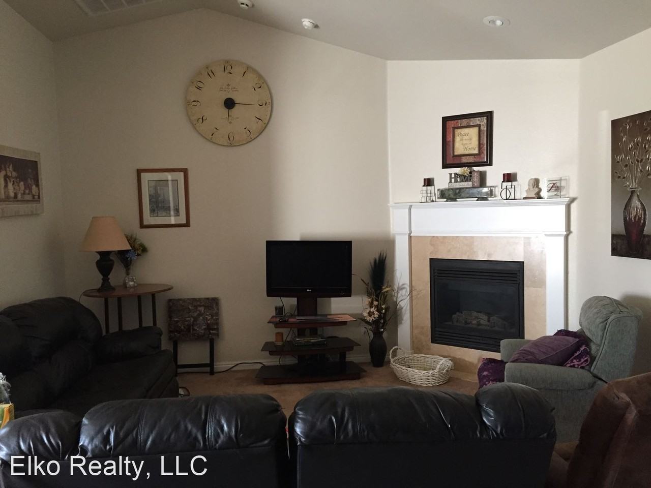 736 Eastlake Dr - Photo 2 of 17