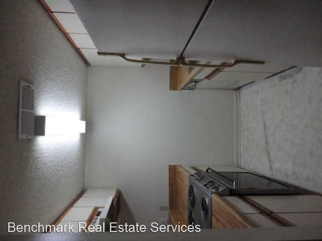 2216 Sandpiper St - Photo 3 of 9
