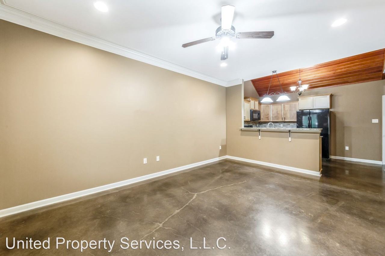 112 Padre Dr - Photo 3 of 18