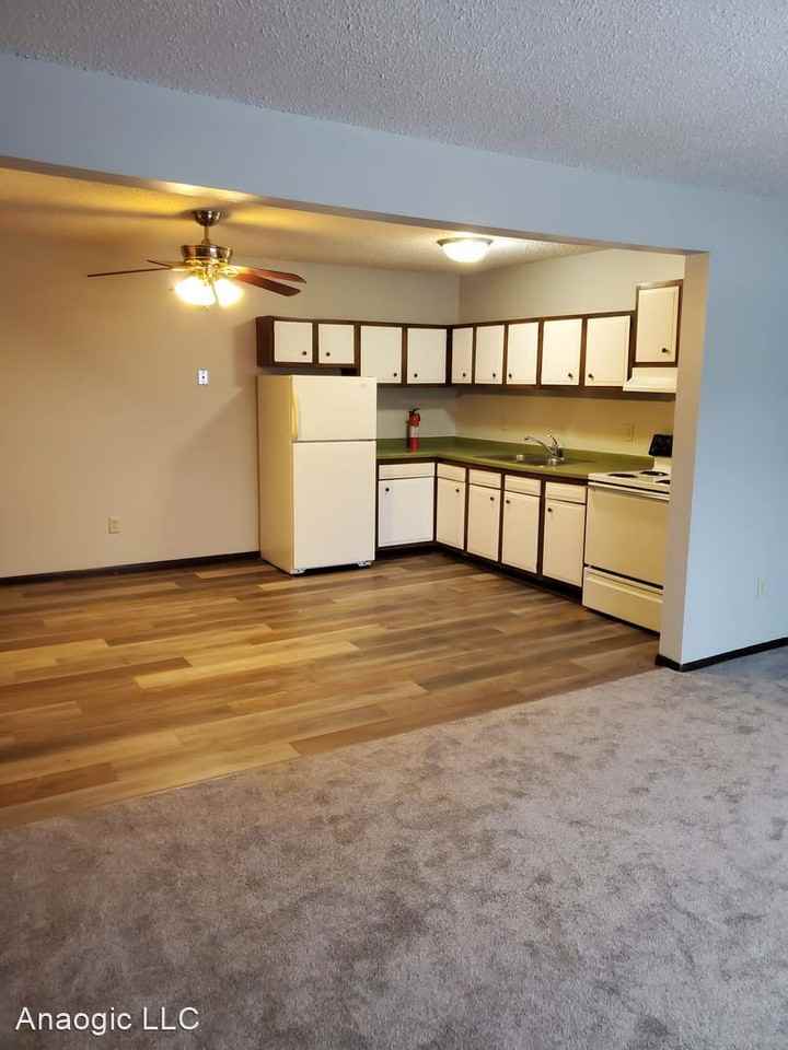 419 & 427 Bryant Ave - Photo 3 of 5