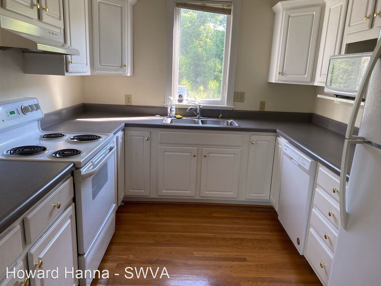 Holly Park Lane - Photo 3 of 15