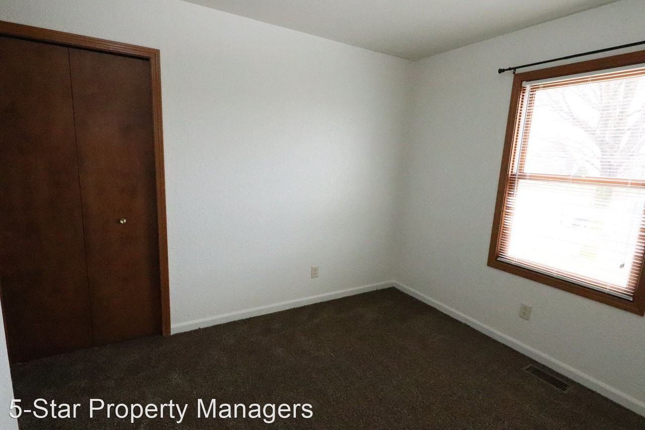 1402 Harvest Dr - Photo 2 of 10