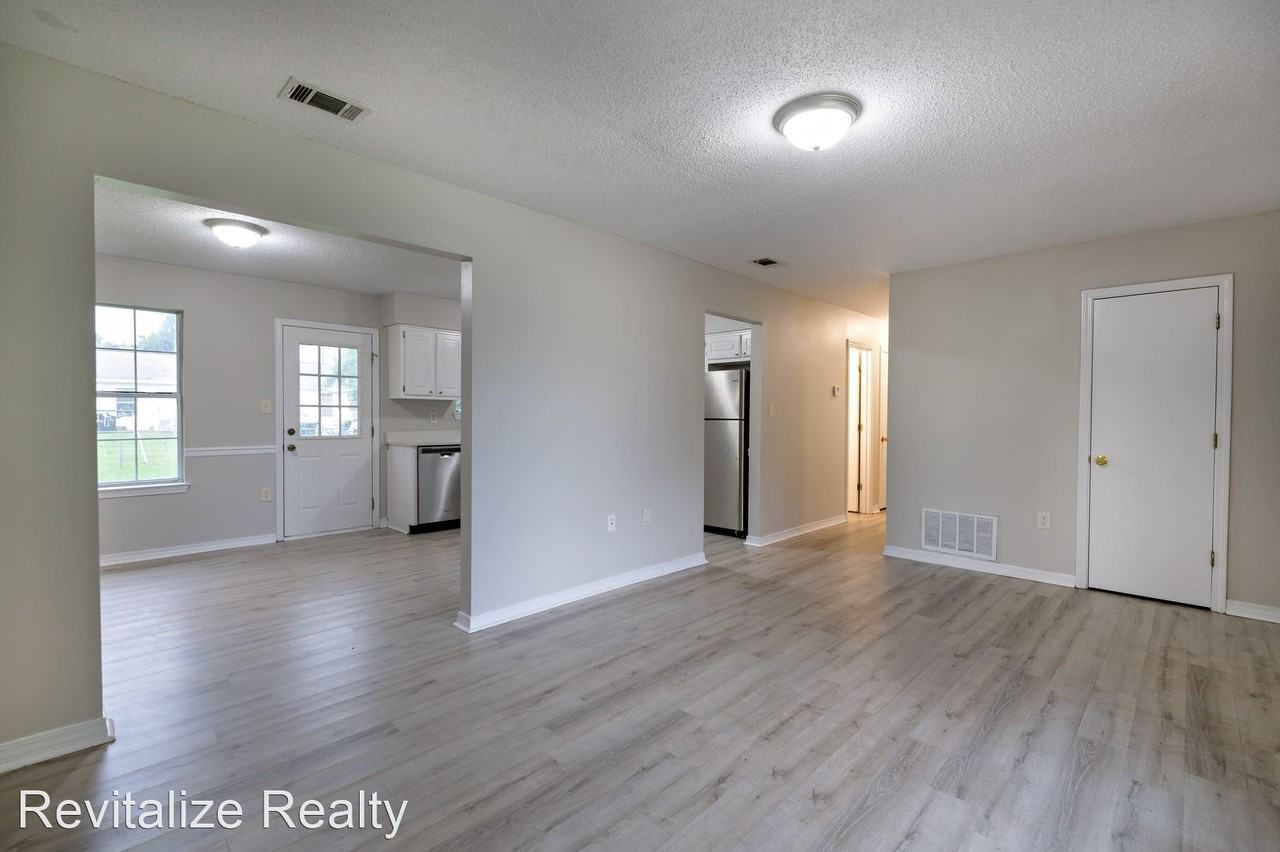 76 Mayfair Ln - Photo 2 of 27