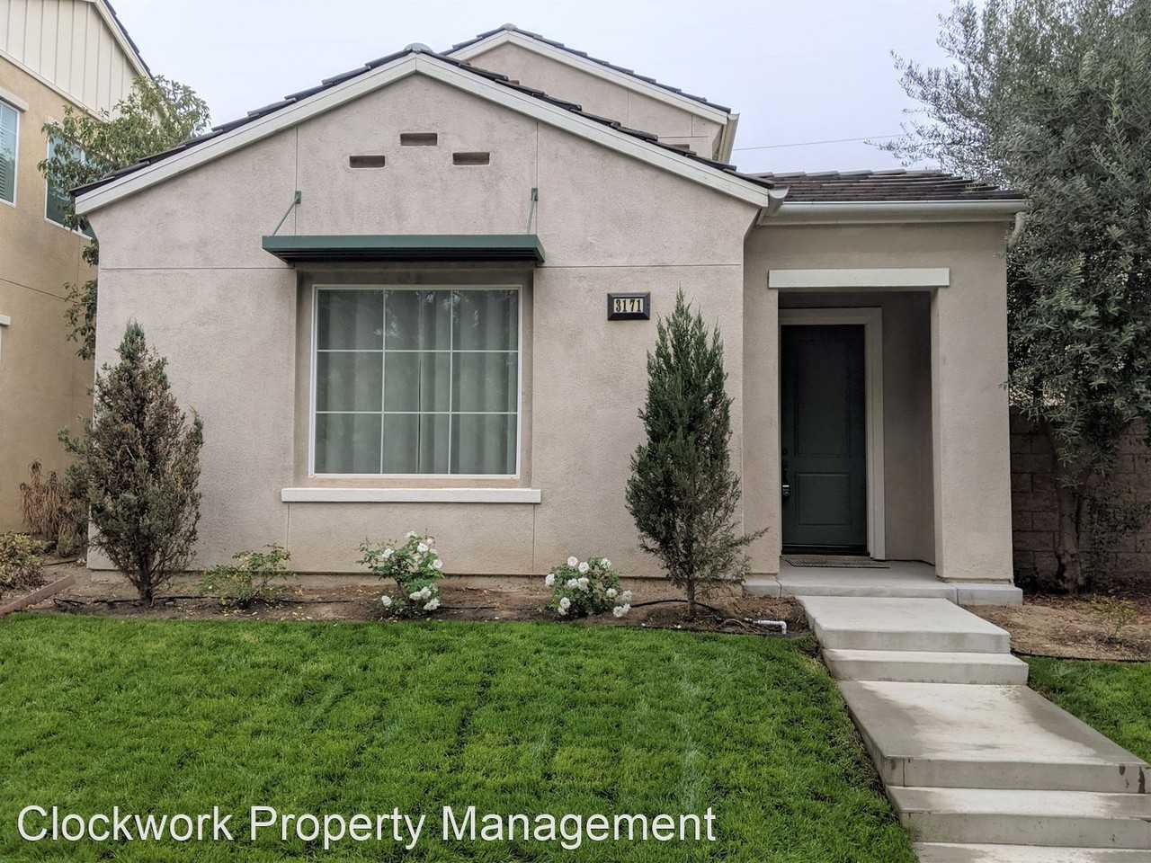 3171 S Cambridge Dr - Photo 2 of 30