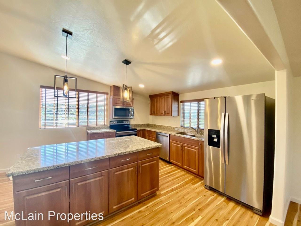 1136 Lehner Ave #B - Photo 2 of 27