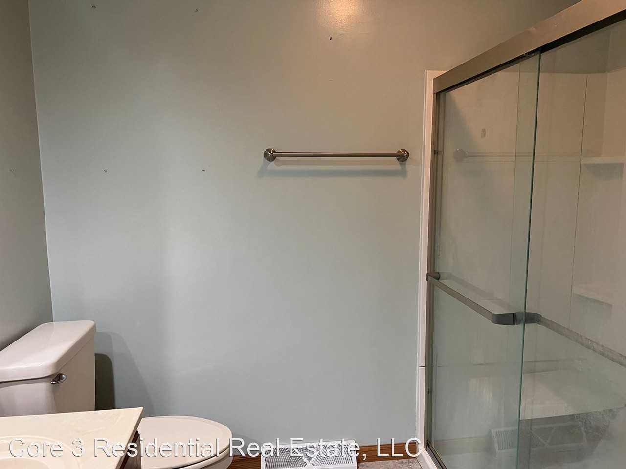 2541 Winfield Dr - Photo 2 of 16