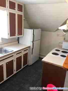 336 5th Ave SW #b - Photo 2 of 7