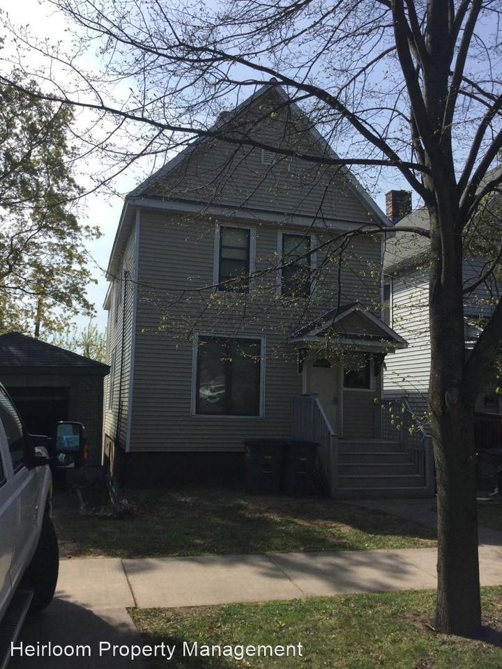 1524 Jefferson St Apartments in East End, Duluth, MN 55812 Zumper