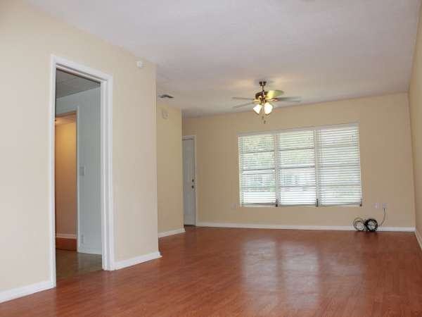 5439 San Luis Dr - Photo 2 of 13