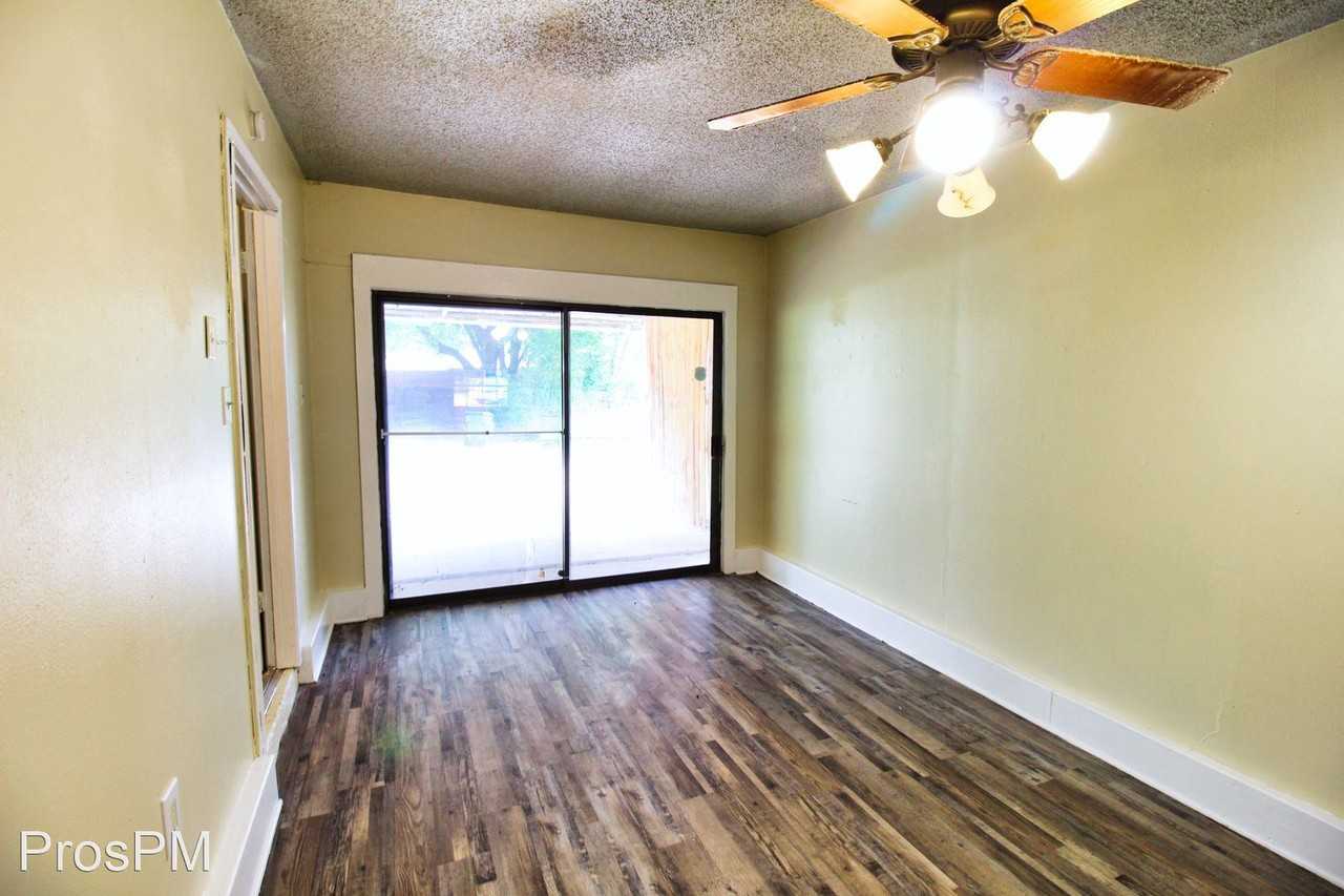 1412 Morrison Pl - Photo 3 of 15