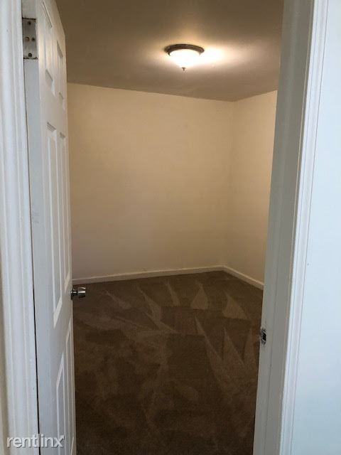 1934 W Cohoctah Rd #2 - Photo 3 of 5