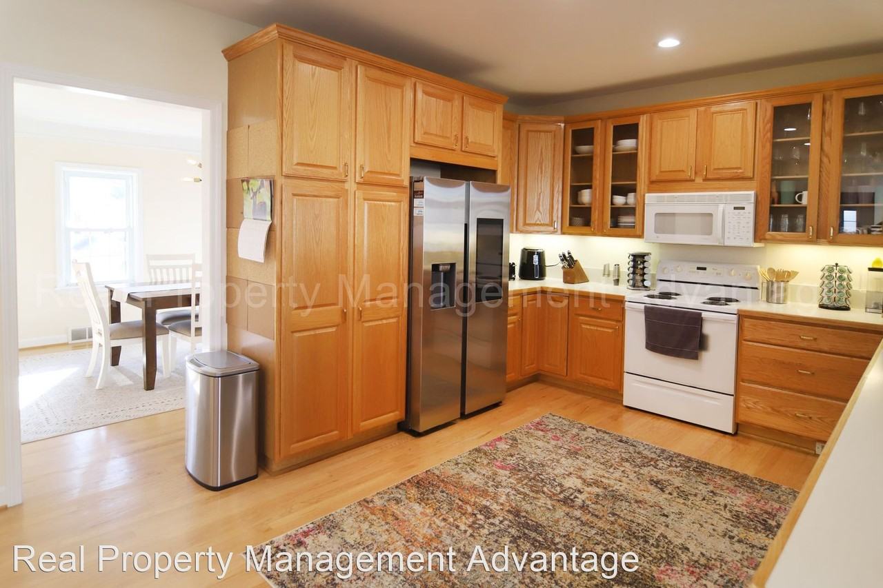 67 Devonshire Rd - Photo 3 of 29