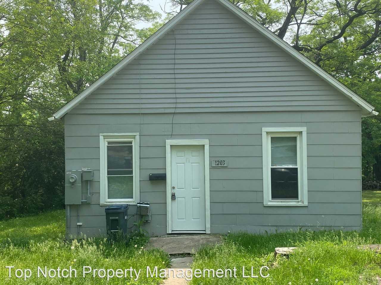 1203 Patterson St - Photo 2 of 10