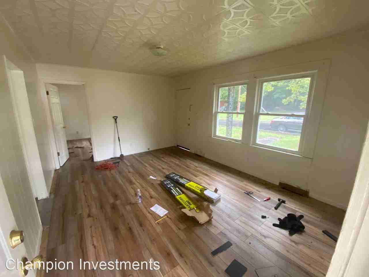 1108 Wilmouth St - Photo 3 of 14