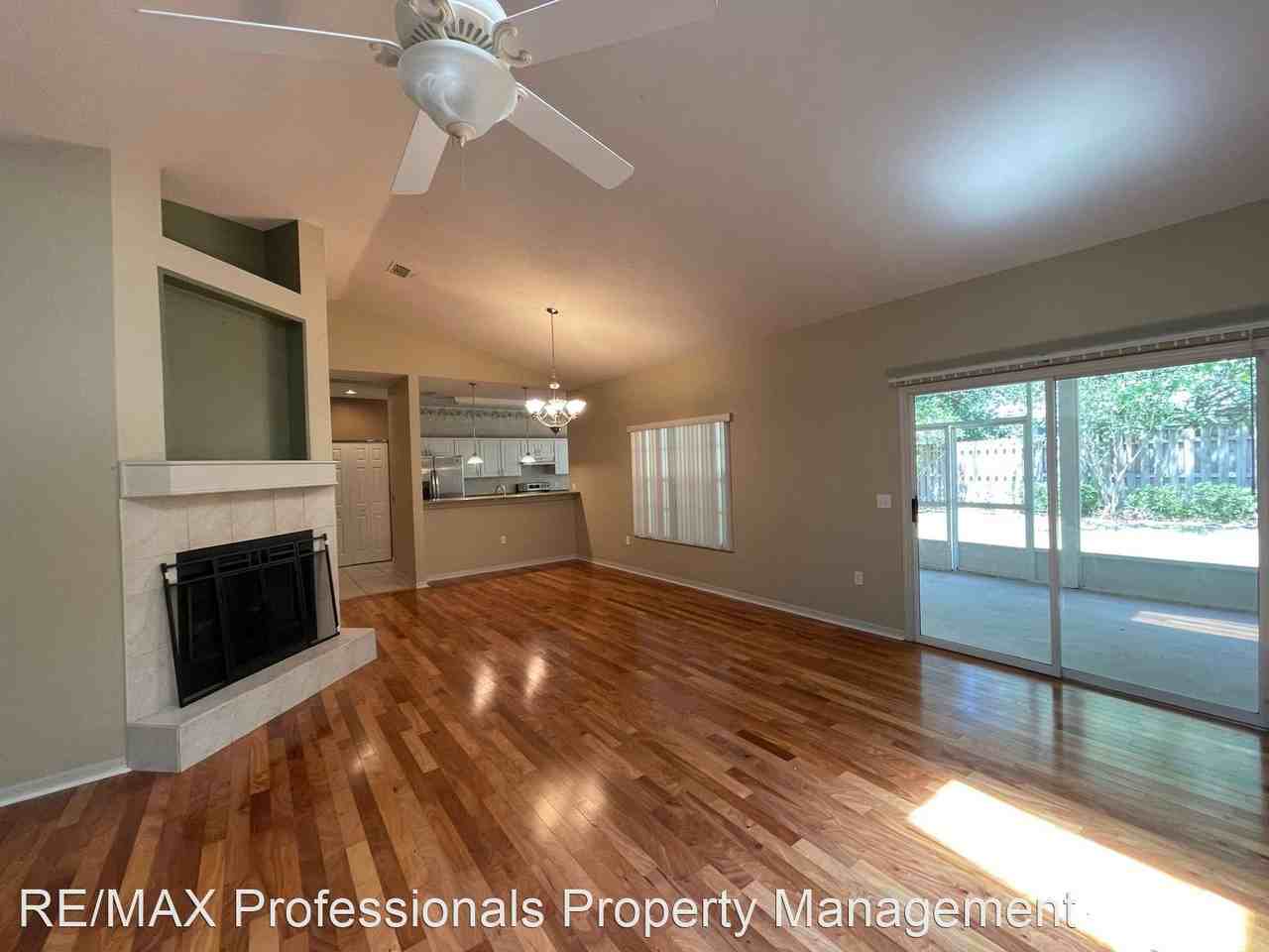 4431 Nw 35th St - Photo 3 of 28