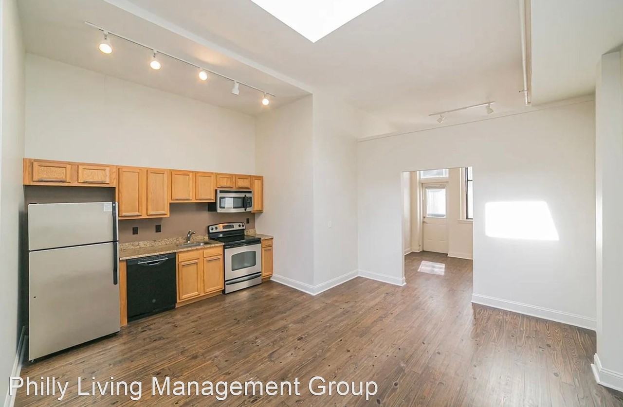 1733 Chestnut St #304