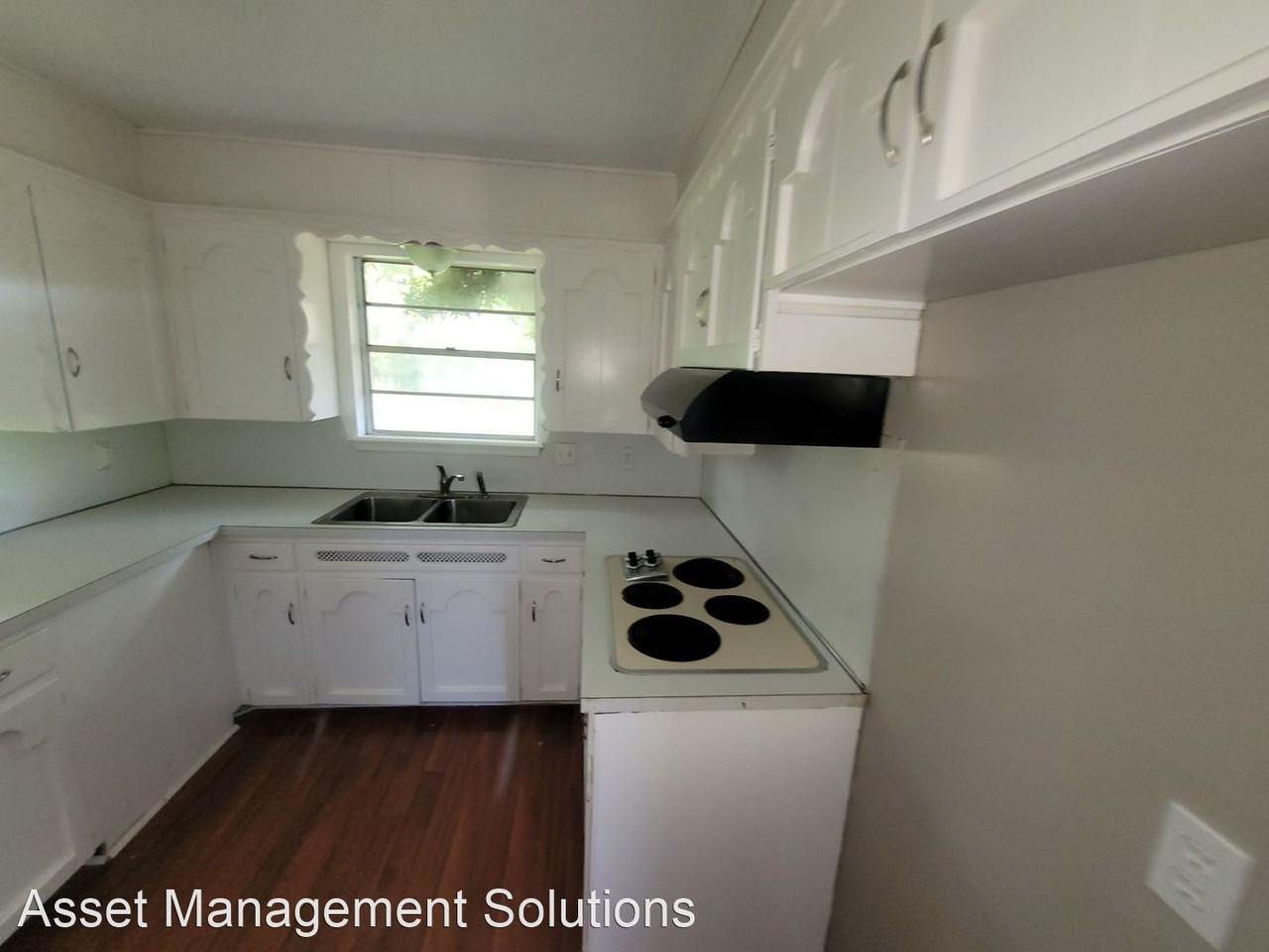 4904 Nw 29th St - Photo 2 of 50