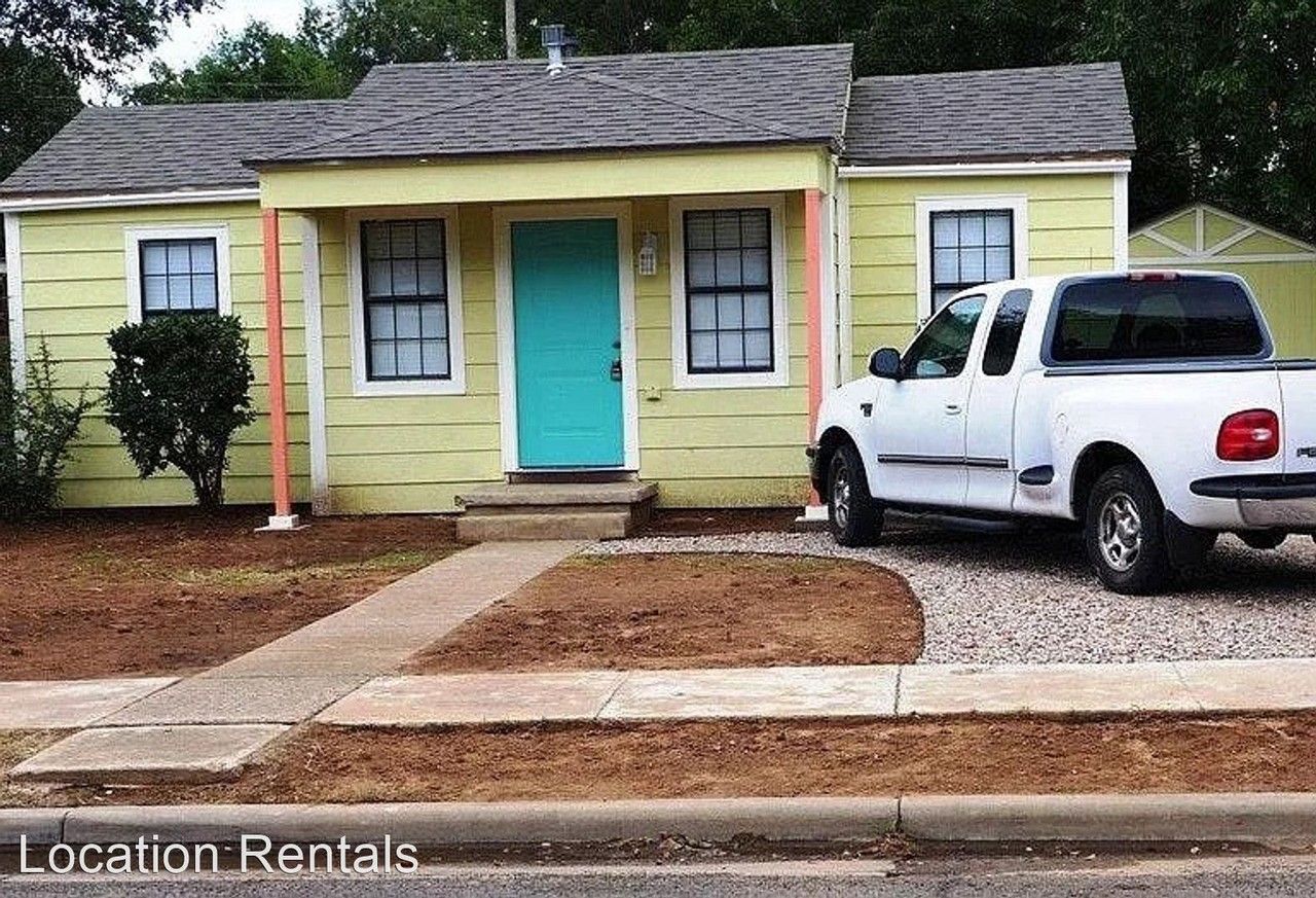 2417 22nd Pl - Photo 2 of 25