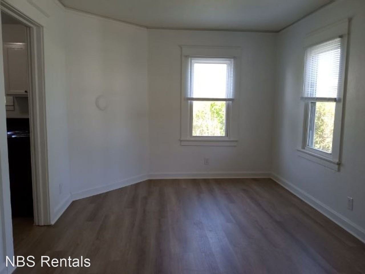 903 Park St - Photo 2 of 6