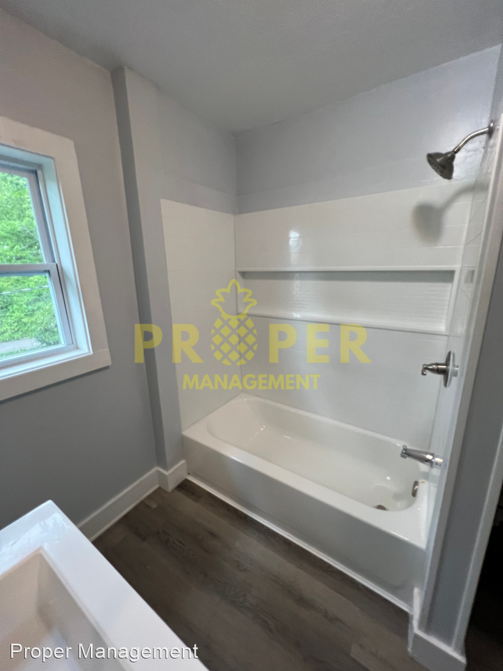 301 W Norman Ave - Photo 3 of 7