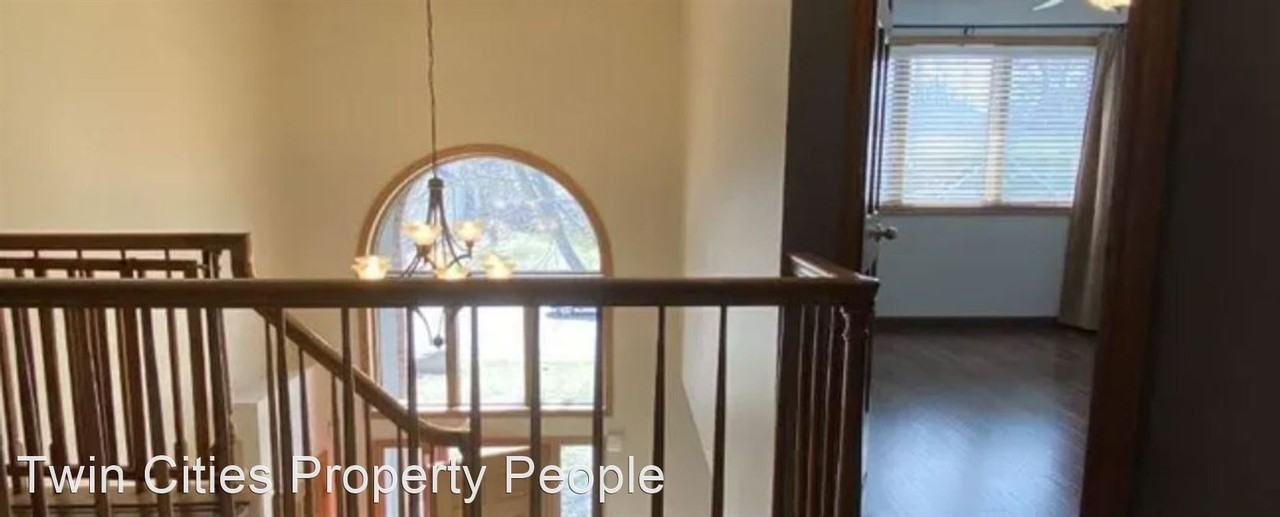 11785 177th St W - Photo 2 of 27