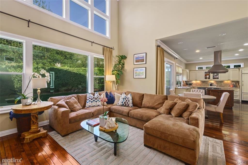 77 Charleston Ln - Photo 2 of 8