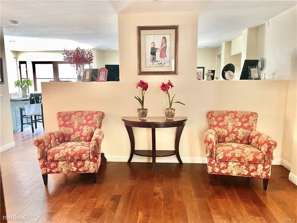 1 Espalier Dr - Photo 3 of 11