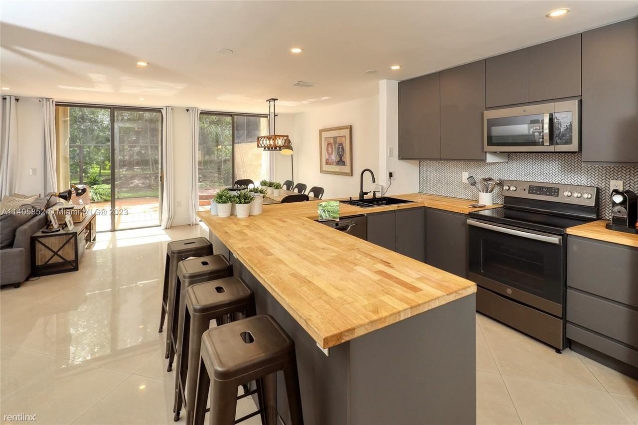10005 Costa Del Sol Blvd #D67 - Photo 3 of 20