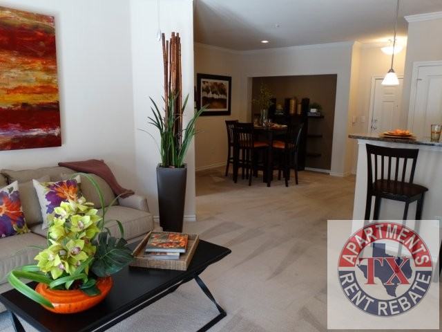 2403 N Washington Ave - Photo 6 of 10