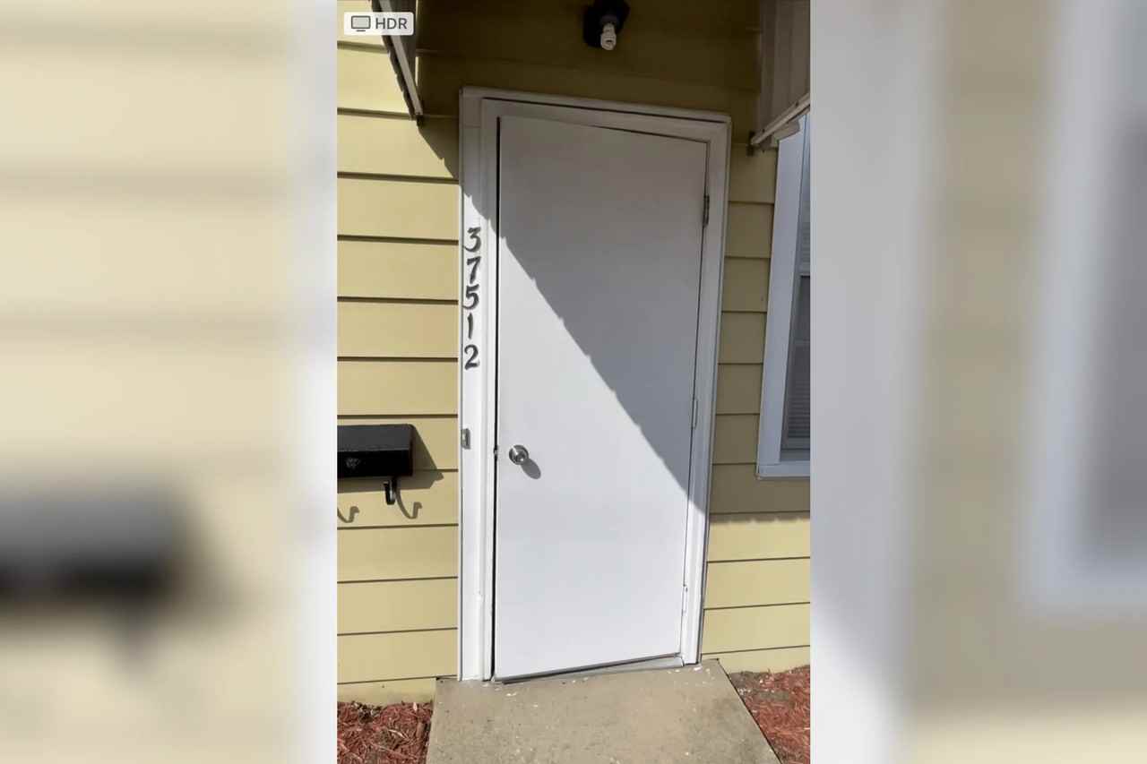 375 Dunn St - Photo 2 of 8