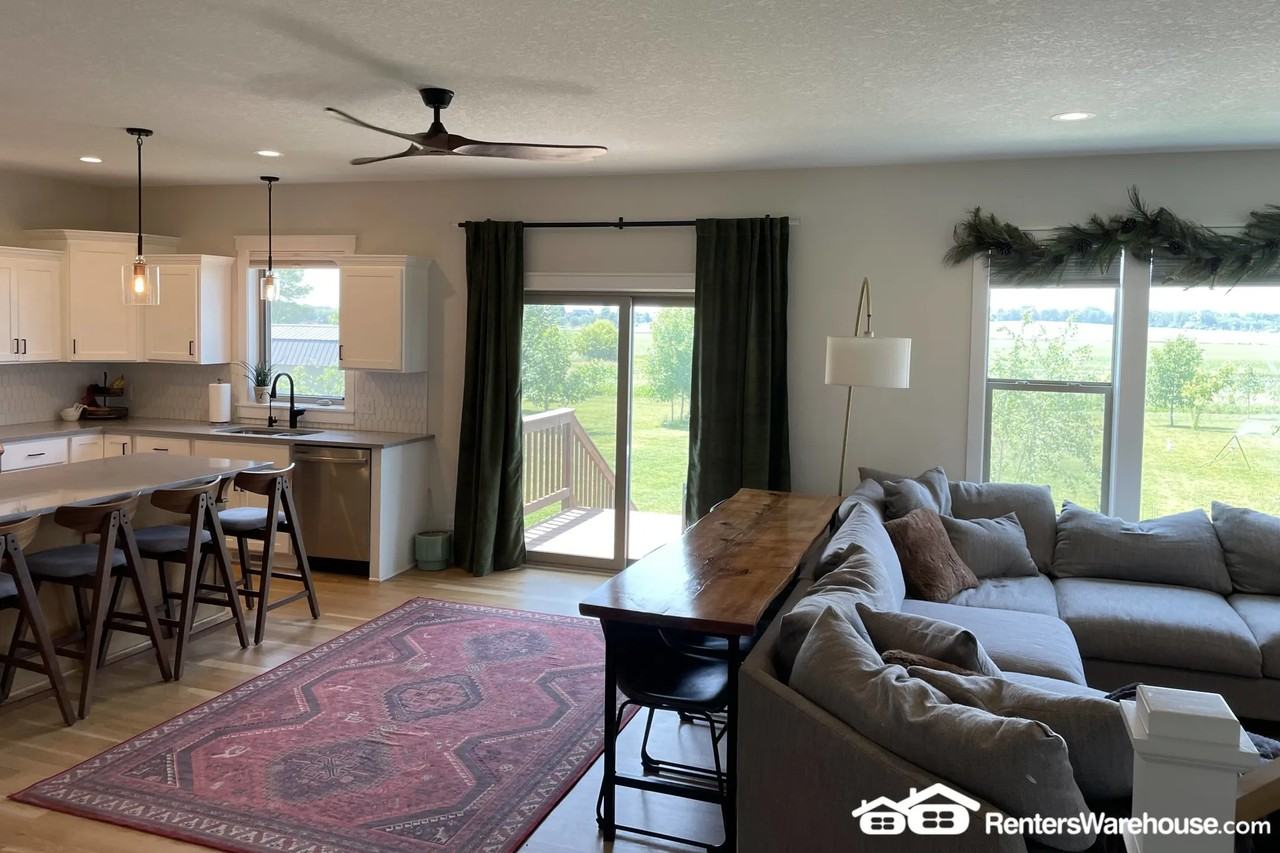 1782 111th Ave - Photo 2 of 24