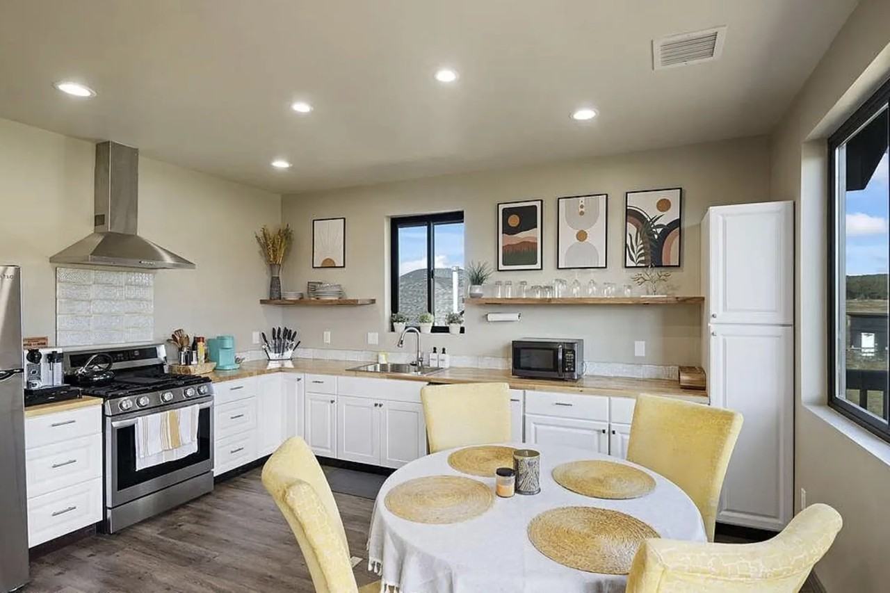 7215 Blue Mountain Trl - Photo 3 of 10