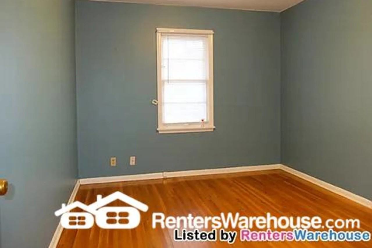 1811 Benjamin St Ne - Photo 2 of 8