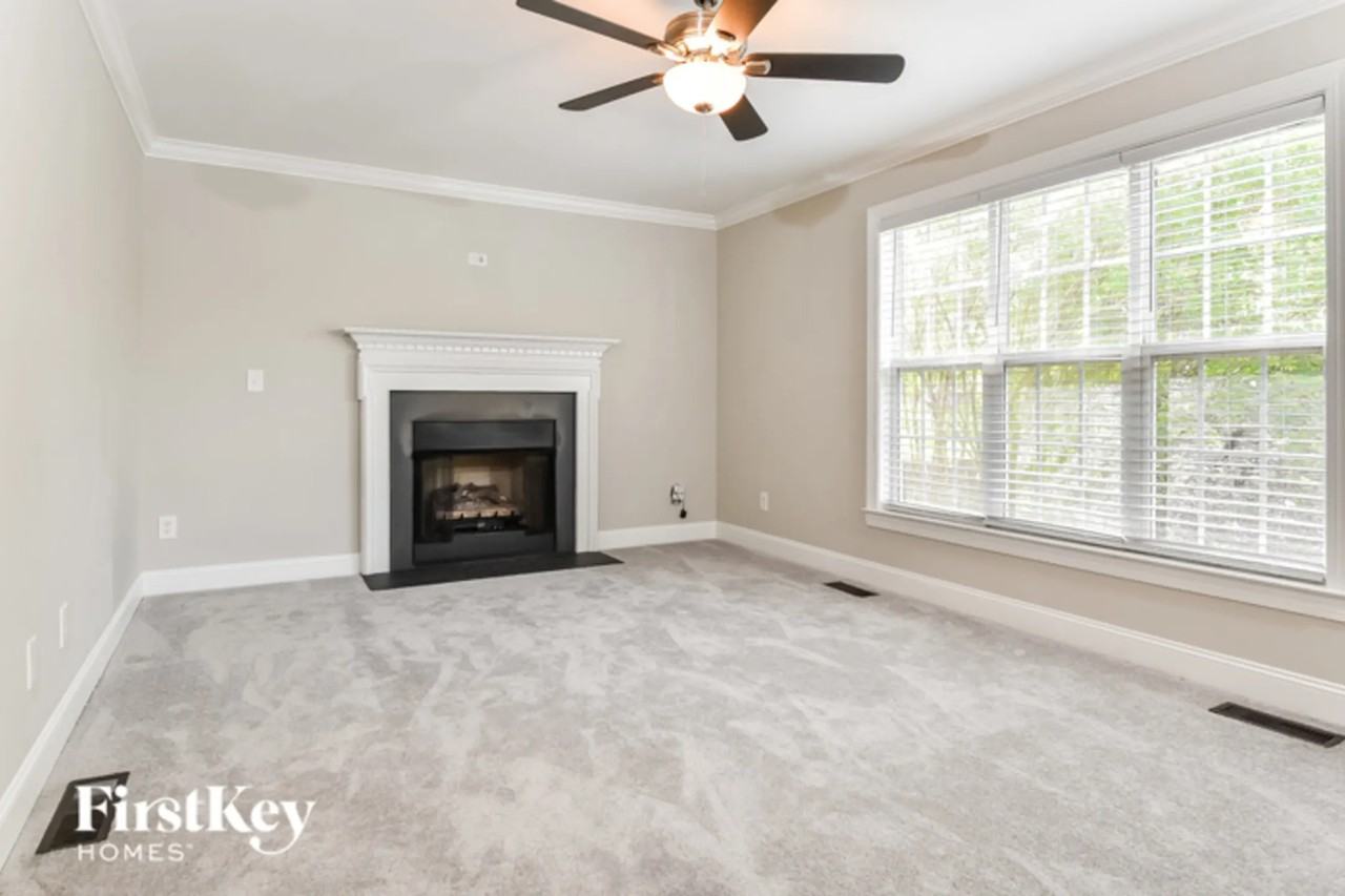 2950 Stonekirk - Photo 2 of 14