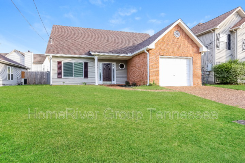 1817 Lakewood Village Dr - Photo 3 of 17