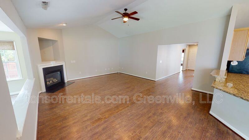 210 Grimes Dr - Photo 4 of 25