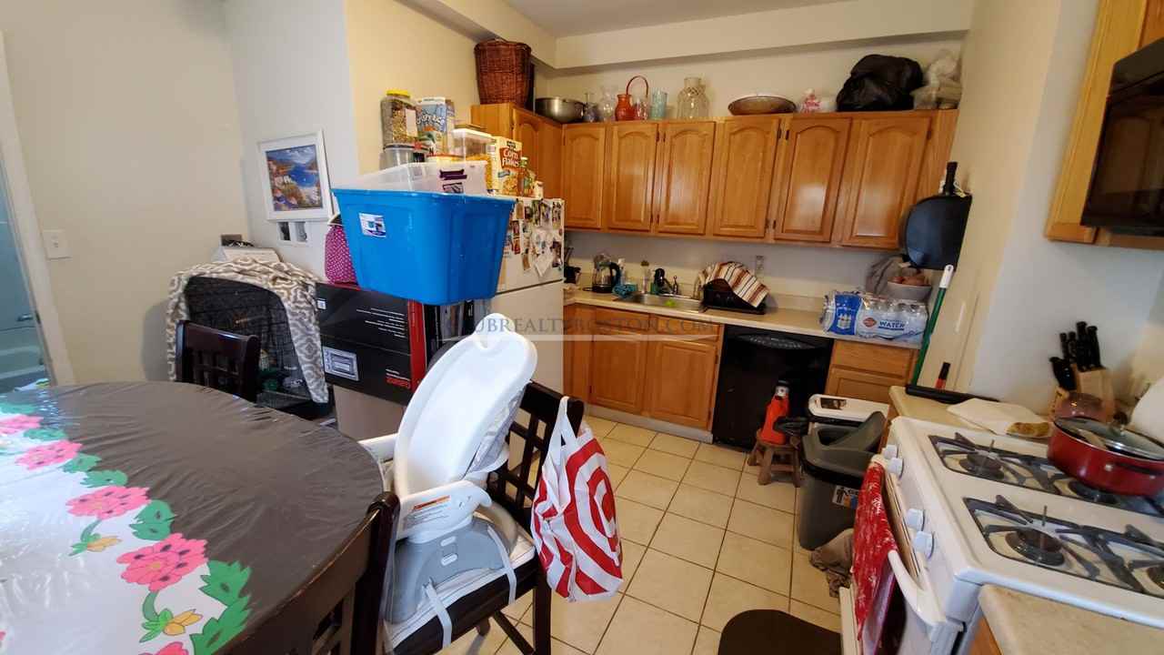 368 Crescent St #1 - Photo 6 of 18
