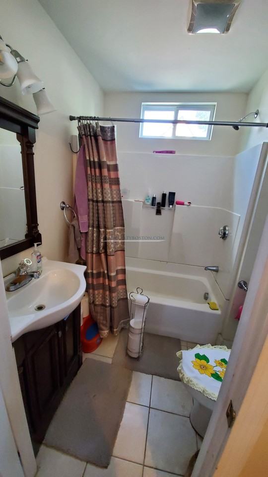 368 Crescent St #1 - Photo 7 of 18
