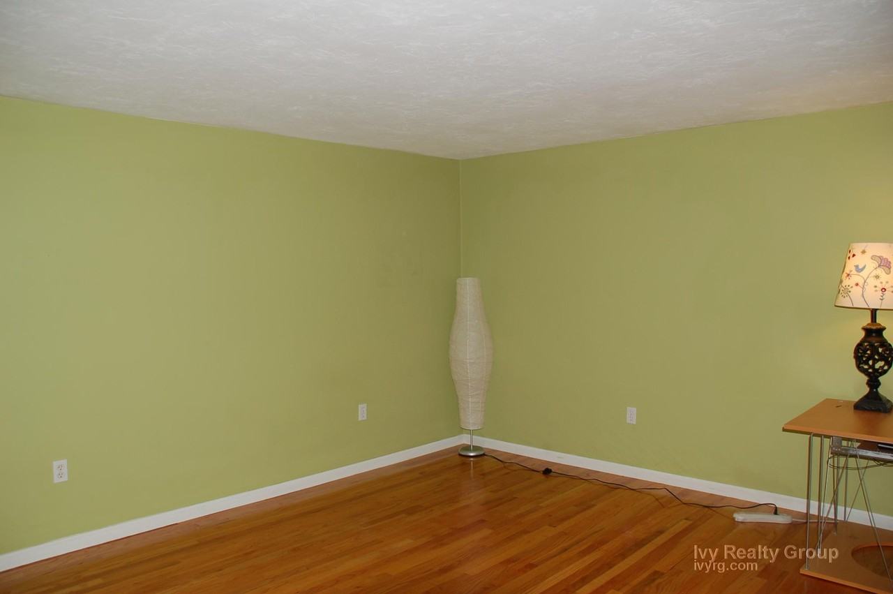 228 Lake St - Photo 2 of 37