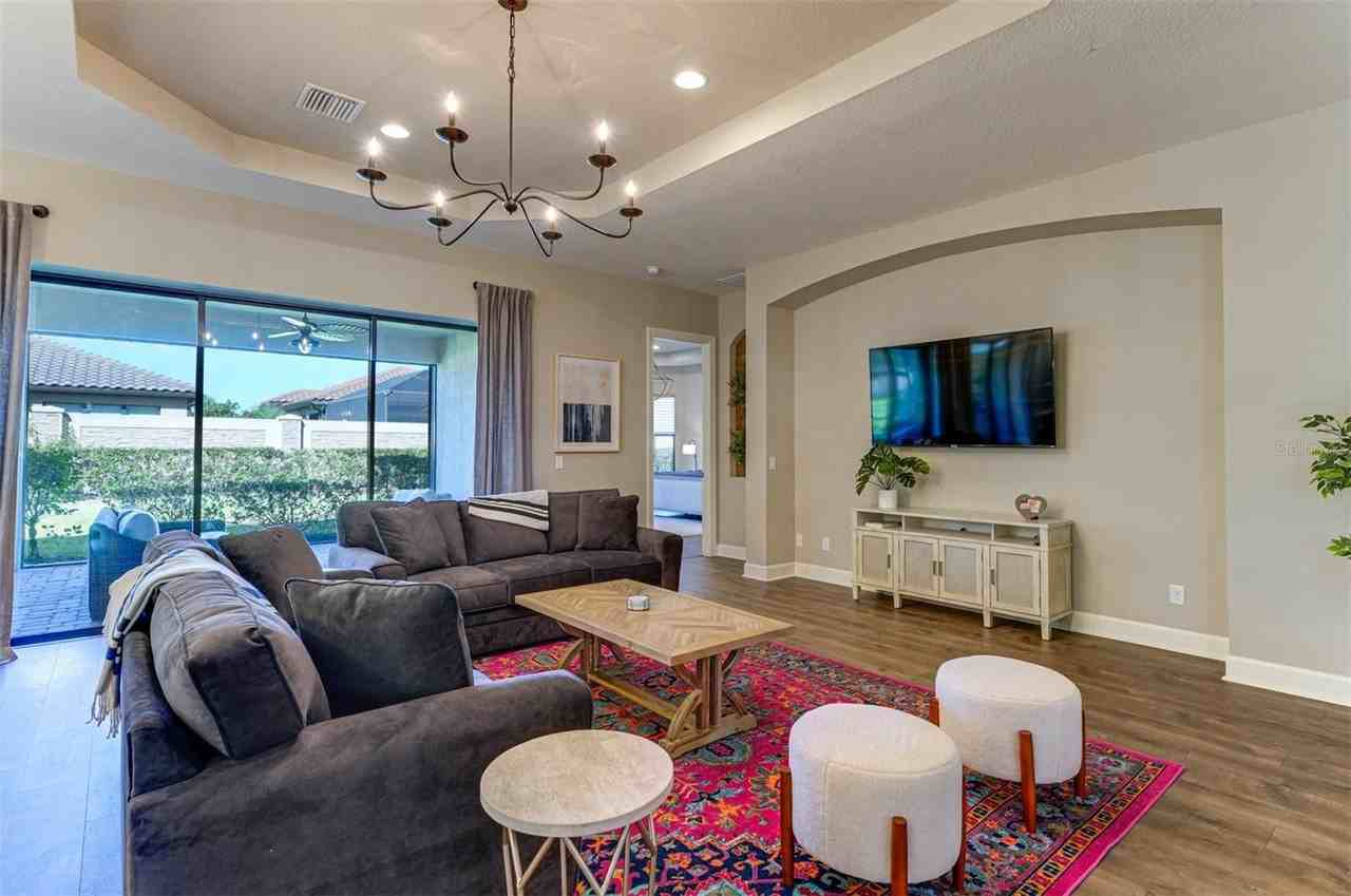 5006 Tivoli Run - Photo 3 of 50