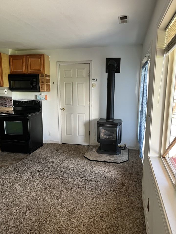 132 Nw #B - Photo 4 of 11