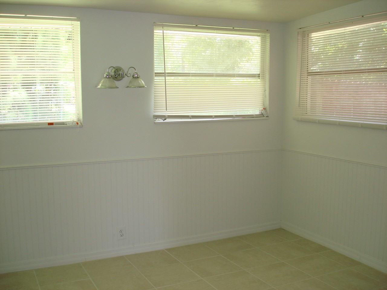 2616 Harmony Ave - Photo 5 of 7