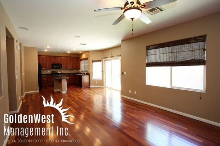 9187 W Richmar Ave - Photo 3 of 36