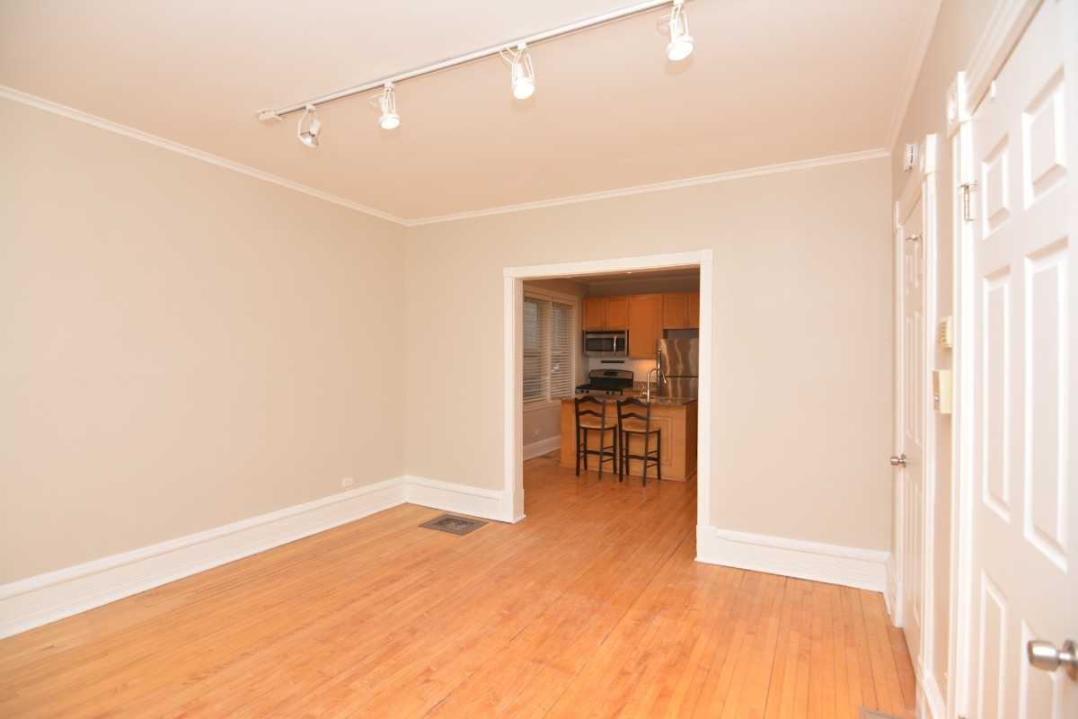2528 W Charleston St #1 - Photo 5 of 11